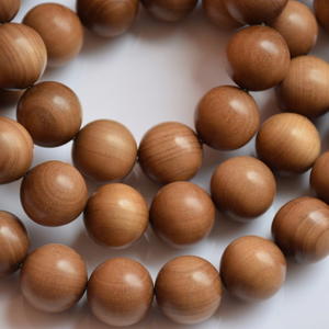 Perles de prière musulmanes en bois de santal / Tasbih - Perles rondes en bois naturel brun doré foncé - Product Image 1