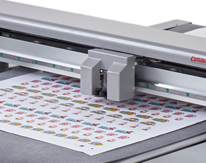 DMAIS <span class=keywords><strong>Flatbed</strong></span> Digitale Plotter Cutter 6090 Hoge Productiviteit Servomotor Pet Film Poster Karton Vinyl Kristal Label Snijmachine - Product Image 2