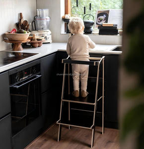 Tour d'apprentissage Montessori pliable en bois pour enfants, tabouret d'appoint pour cuisine et activités préscolaires - Product Image 1