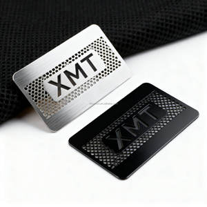 Vente d'usine : Carte de visite professionnelle en métal de luxe personnalisée avec NFC, gravure laser, logo en relief, en acier inoxydable - Product Image 2