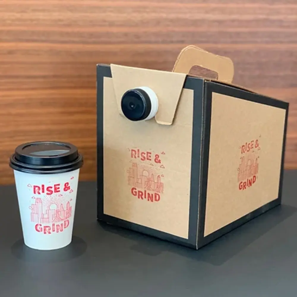 Özel baskılı tek kullanımlık oluklu taşıyıcı kolu ile toplu İçecek sunucusu gitmek için o joe dağıtıcı kahve seyahat kutusu