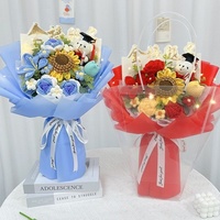 Bouquet de tournesols en laine tricotée à la main - Cadeau de remise des diplômes pour camarades de classe d'excellence du collège et du lycée
