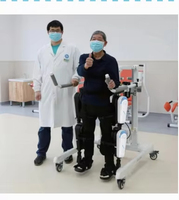 Exosquelette robotisé de rééducation des membres inférieurs, équipement de physiothérapie et d'entraînement à la marche