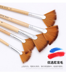 Set di 5 Pennelli Artistici Xin Bowen, Doppio Colore, Setole in Nylon, Forma a Ventaglio e a Coda di Pesce - Product Image 6