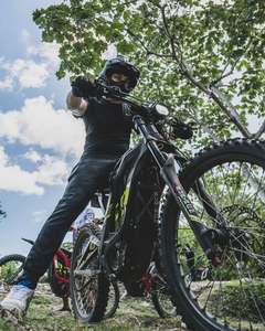 Vélo électrique tout-terrain SurRon Light Bee X 8000W 60V 40Ah, Dirt Ebike adulte Surron LBX, moto électrique tout-terrain - Product Image 3