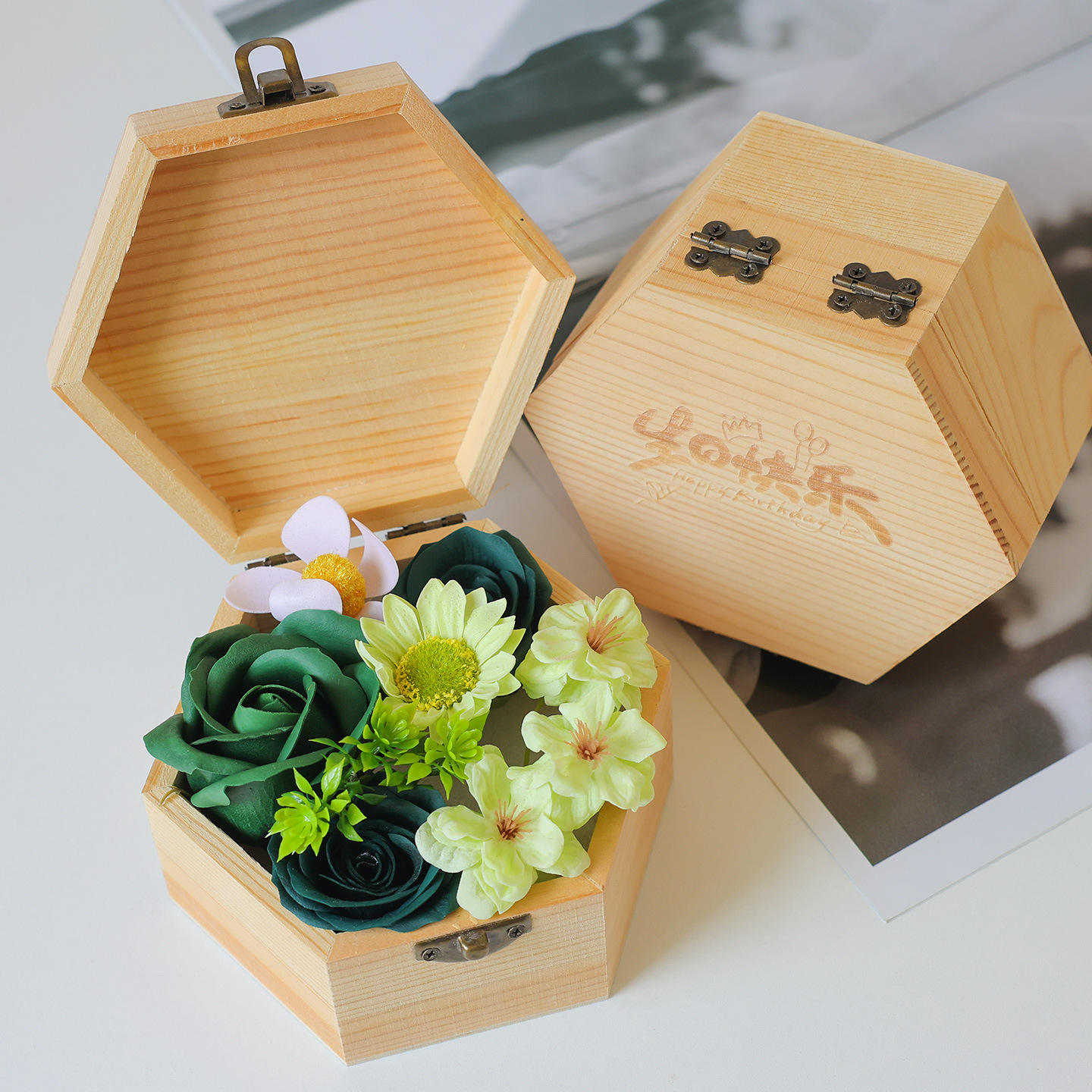 กล่องไม้หกเหลี่ยม-สีเขียว