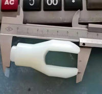 Accesorios de Repuesto Resistentes al Desgaste: Pinza para Botellas y Horquilla de Transferencia para Máquina Automática de Lavado de Botellas de PET y Vidrio