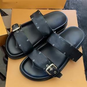 รองเท้าแตะลำลองคุณภาพสูงสำหรับฤดูร้อนปี 2026 ดีไซน์พิมพ์ลาย พร้อมหัวเข็มขัดโลหะ เหมาะสำหรับใส่กลางแจ้ง - Product Image 3