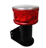 Feu de signalisation solaire à capteur de lumière automatique en PC/ABS, LED, indice IP66, rouge/jaune/bleu en option, pour utilisation sur autoroute et en ville