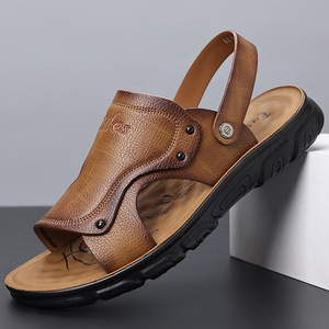 รองเท้าแตะหนังผู้ชาย พื้นยางกันลื่น ส้นสูง 1-3 ซม. รองเท้าลำลองใส่เที่ยวทะเล เดินป่า ขับรถ รองเท้าคุณพ่อ - Product Image 1