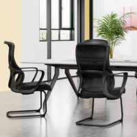 Chaise de bureau ergonomique moderne, pivotante et réglable, avec large appui-tête et dossier haut en maille