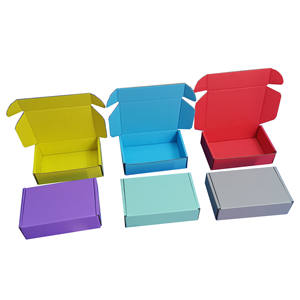 กล่องกระดาษคราฟท์สีชมพูสีขาวสีดำขนาด20*14*4ซม. บรรจุภัณฑ์สำหรับเสื้อผ้ากล่องจดหมาย - Product Image 3