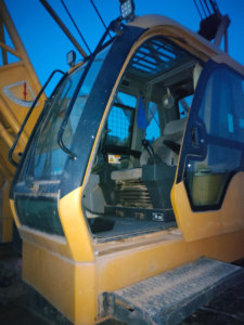 XCMG رافعة زحافة مستعملة رسمية 55 طن XGC55 رافعة محمولة صغيرة مستعملة ذات جودة عالية - Product Image 5