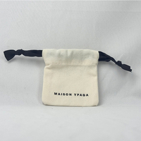 Sac à cordon en coton biologique imprimé avec logo personnalisé, écologique et réutilisable, design moderne, pochette de rangement pour bijoux et parfums