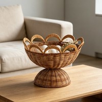 Fruteira e Cesta Retrô Boêmia de PP com Recortes em Renda e Pé Alto para Sala de Estar e Mesa de Jantar, Armazenamento de Lanches