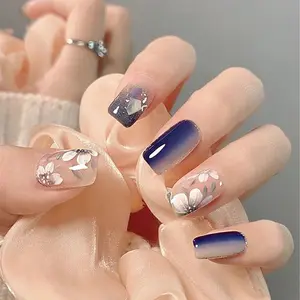 韩版花印花假指甲水钻压在指甲上，带果冻胶贴纸和指甲锉