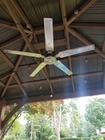 Ventilateur de plafond solaire extérieur BLDC de 52 pouces pour la circulation d'air de porche de patio 40W à énergie solaire sans connexion de fil installation de bricolage