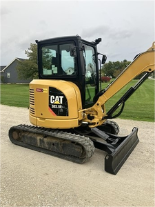 Mini-excavatrice sur chenilles CAT 305.5E2 d'occasion, fabriquée au Japon, à vendre – Excavatrice Cat 305.5E2 de 5 tonnes, mini-excavatrice d'occasion - Product Image 6
