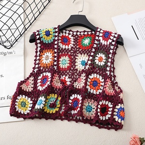 <span class=keywords><strong>Gilet</strong></span> en <span class=keywords><strong>crochet</strong></span> à motif floral style doux, col en V, cardigan ajouré court tricoté à la main pour <span class=keywords><strong>femme</strong></span>, idéal printemps-automne - Product Image 4