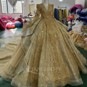 ชุดราตรีงาน Quinceanera รุ่น Xs232 สีทอง ประดับเลื่อม ลูกปัด และลูกไม้ สำหรับงานเลี้ยงตอนเย็น หรือสำหรับคุณแม่เจ้าสาว - Product Image 5