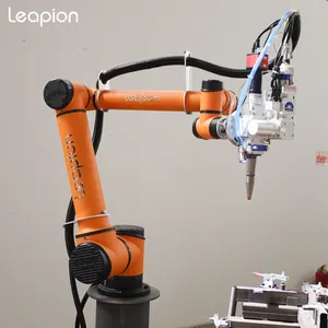 Robot Pemotong Laser, Mesin Las Laser 1500W Tapak Kecil Baja Tahan Karat Serat Optik