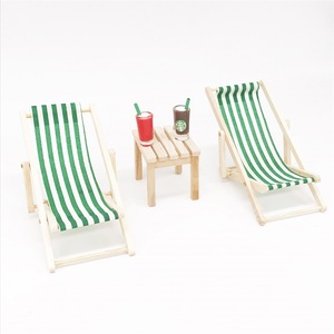 Chaise de plage pliante miniature en <span class=keywords><strong>bois</strong></span> à l'échelle 1:12, chaise longue rayée, mini chaise inclinable, accessoires pour maison de poupée - Product Image 4