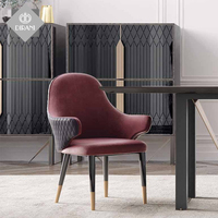 Nouvelle arrivée moderne confortable dinant la chaise avec la jambe en métal de haute qualité en cuir véritable chaise chaise de salle à manger moderne de luxe