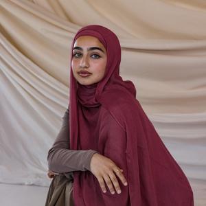 Hiyab Modal Liso al por Mayor en 82 Colores, Hiyab Modal Suave y Transpirable de Bambú, Pañuelo Musulmán con Diseño de Acuarela - Product Image 2
