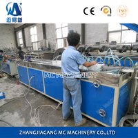 Plinthe en PVC WPC faisant la ligne de production de la machine d'extrudeuse