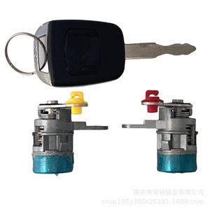 Cilindro de Cerradura de Puerta para Camión Ligero Howo de China National Heavy Duty Truck Group, FDL-HO-293, 1 Llave, Plástico Negro y Hierro - Product Image 4