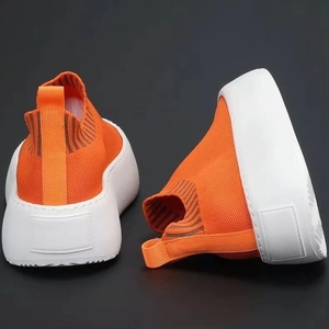 Chaussures décontractées à enfiler pour hommes, tendance et élégantes, en gros - Product Image 2