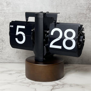 Horloge <span class=keywords><strong>de</strong></span> bureau rétro vintage à rabat avec affichage LED Horloge <span class=keywords><strong>de</strong></span> table à retournement automatique à grand nombre avec engrenage interne alimenté par batterie pour la décoration - Product Image 5