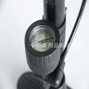 Bomba de Aire Portátil con Manómetro - Inflador de Balones Multideportivo para Fútbol, Baloncesto, Voleibol, Fútbol Americano y Otros Equipos Deportivos - Product Image 3