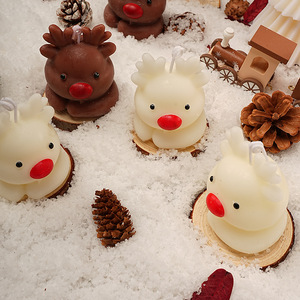 Bougie de Noël décorative en forme de cerf, bougies parfumées, cadeaux créatifs et souvenirs en bougies, fournitures de fête en gros - Product Image 3