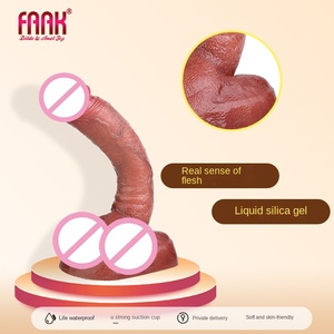 Dildo Realistico a Forma di Genitali Maschili con Testicoli Grandi, per Flirt Femminile e Masturbazione, Pene <span class=keywords><strong>Artificiale</strong></span> Morbido e Impermeabile - Product Image 5