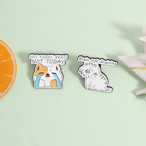 Pin de Esmalte con Diseño de Gato Llorando, Humor, Frase de Trabajo, Broche de Solapa, Venta al por Mayor - Product Image 2