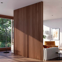 Paravent de séparation en lattes de bois, design moderne et épuré, pour salon et entrée, avec poteau de séparation, design tendance