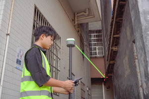 อัลฟ่า 40 เลเซอร์ RTK รุ่นนานาชาติ กล้องคู่ GNSS RTK ชุดฐานและชุดอุปกรณ์ครบชุด IP67 อุณหภูมิใช้งาน -30 องศาเซลเซียสถึง +70 องศาเซลเซียส - Product Image 6
