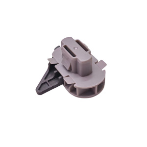 Clip de Asiento Mazda GHK157529, Pieza de Plástico para Automóvil Mazda 6, 3, CX-3, CX-8, CX-9 - Product Image 1
