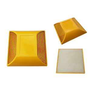 चिंतनशील प्लास्टिक रोड स्टड - Product Image 6