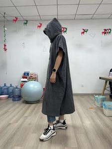 Wuxi Ivy Textile 100% algodón Surf Poncho surf Beach Tower a la venta mujeres y hombres poncho con capucha - Product Image 2