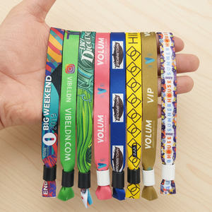 Pulseras Tejidas de Poliéster de Alta Calidad para Eventos y Festivales, Pulseras de Tela con Logotipo Personalizado - Product Image 1