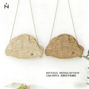 Bolso cruzado de papel tejido tipo dumpling 30x20cm para mujer - Product Image 1