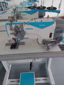 Máquina <span class=keywords><strong>de</strong></span> <span class=keywords><strong>coser</strong></span> digital China Drive Type Jack 58420 <span class=keywords><strong>de</strong></span> doble aguja, cuatro hilos, cabezal numérico, cabezal único - Product Image 4