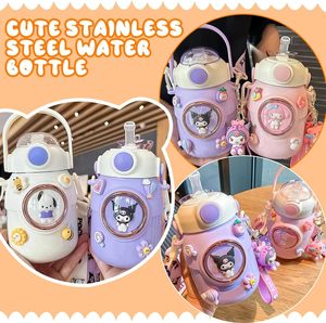 ขวดน้ำพลาสติกสำหรับเด็ก ลายการ์ตูน ขนาดใหญ่ 900 มล. รูปทรงแคปซูลอวกาศ ป้องกันการกัดกร่อน เป็นมิตรกับสิ่งแวดล้อม พร้อมหลอดดูด ใช้กลางแจ้งได้ - Product Image 5