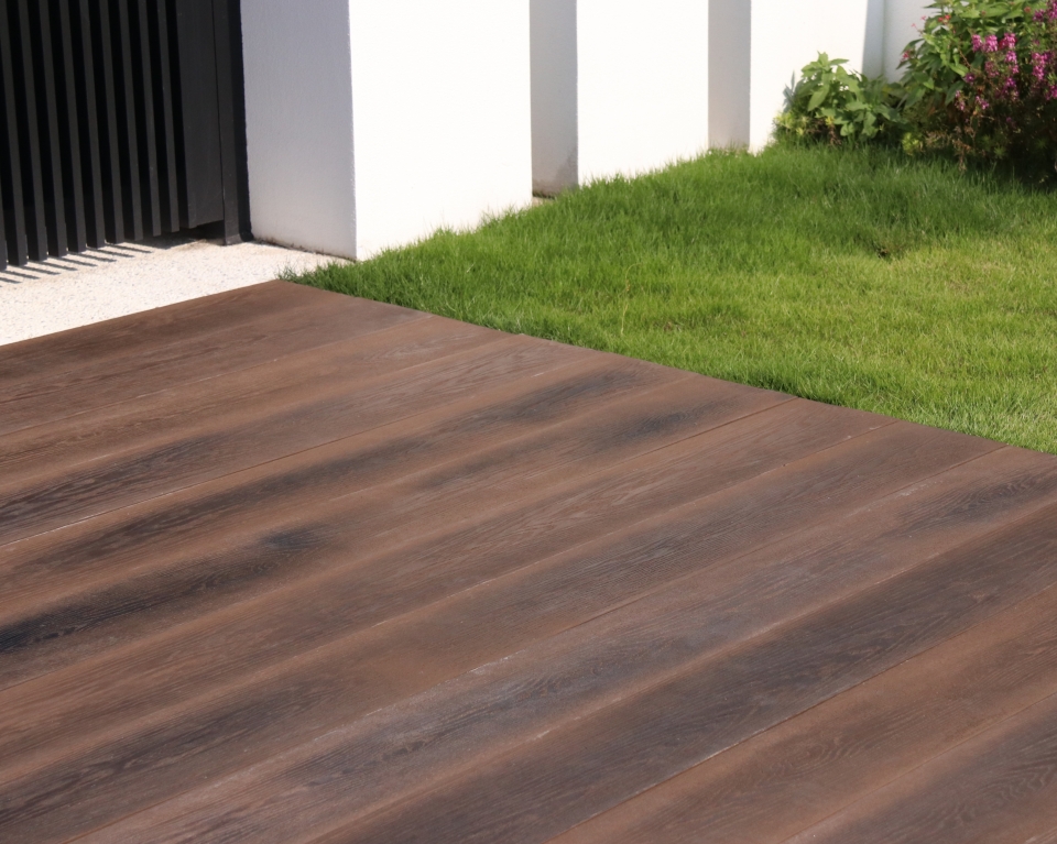 composite decking planks
