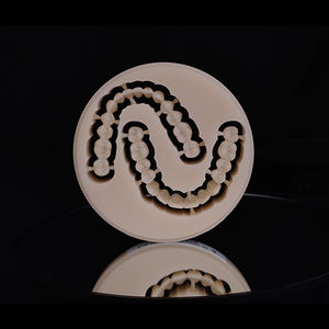 วัสดุทันตกรรม <span class=keywords><strong>PMMA</strong></span> แผ่นดิสก์ CAD CAM 98มม. วัสดุสิ้นเปลืองทางทันตกรรมแผ่นกัด <span class=keywords><strong>PMMA</strong></span> - Product Image 3