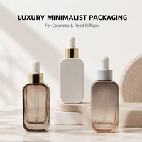 Flacon compte-gouttes plat en verre de luxe 30ml 50ml avec bouchon doré, personnalisable avec logo estampé à chaud, pour diffuseur de parfum et cosmétiques essentiels