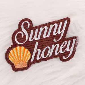 Patch brodé personnalisé à transfert thermique, logo sur tissu 100% brodé, patchs personnalisés à coudre ou thermocollants pour vêtements - Product Image 5