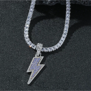 Collier élégant avec pendentif en moissanite avec cristaux étincelants et chaîne en argent pour la fête HipHop Fashion Daily Wear - Product Image 5